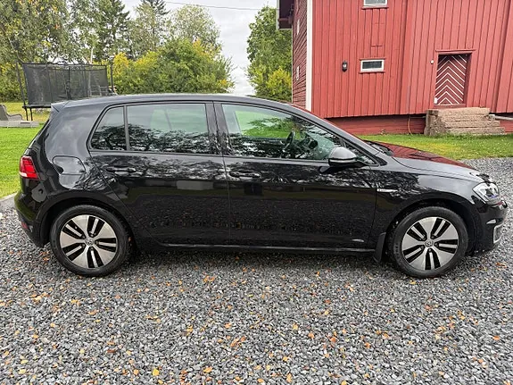 Volkswagen E-Golf 2018 photo 3