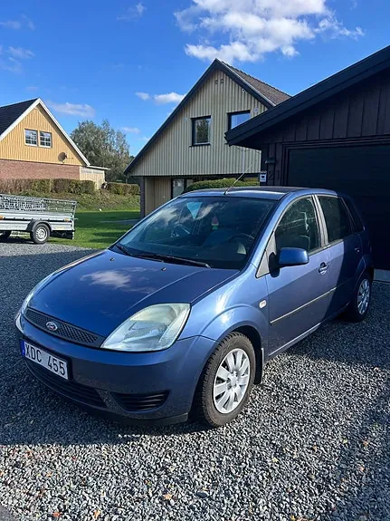 Ford Fiesta 2006 photo 2