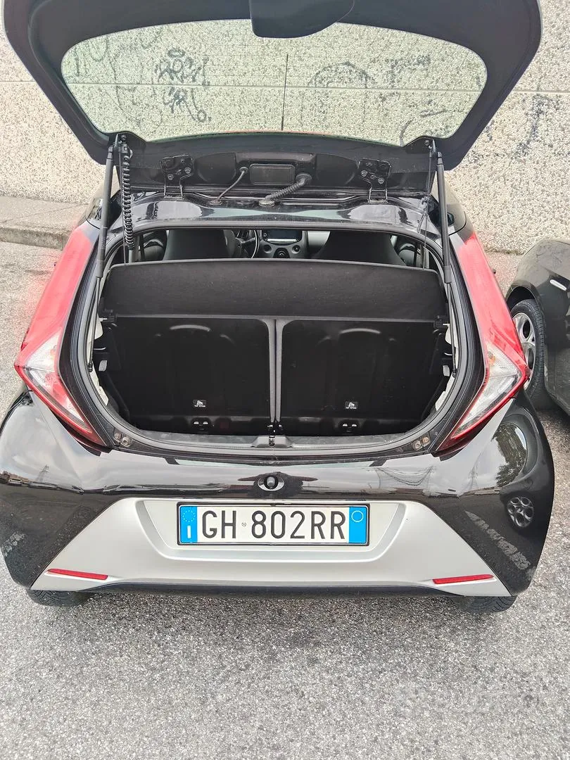 Toyota Aygo 2022 photo 2