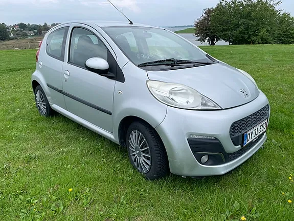 Peugeot 107 2012 photo 2