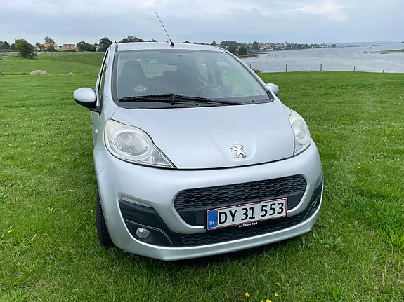 Peugeot 107 2012 photo 3