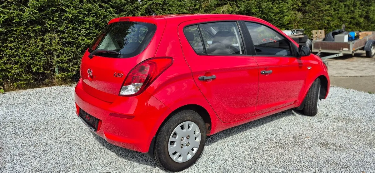 Hyundai I20 2013 photo 3