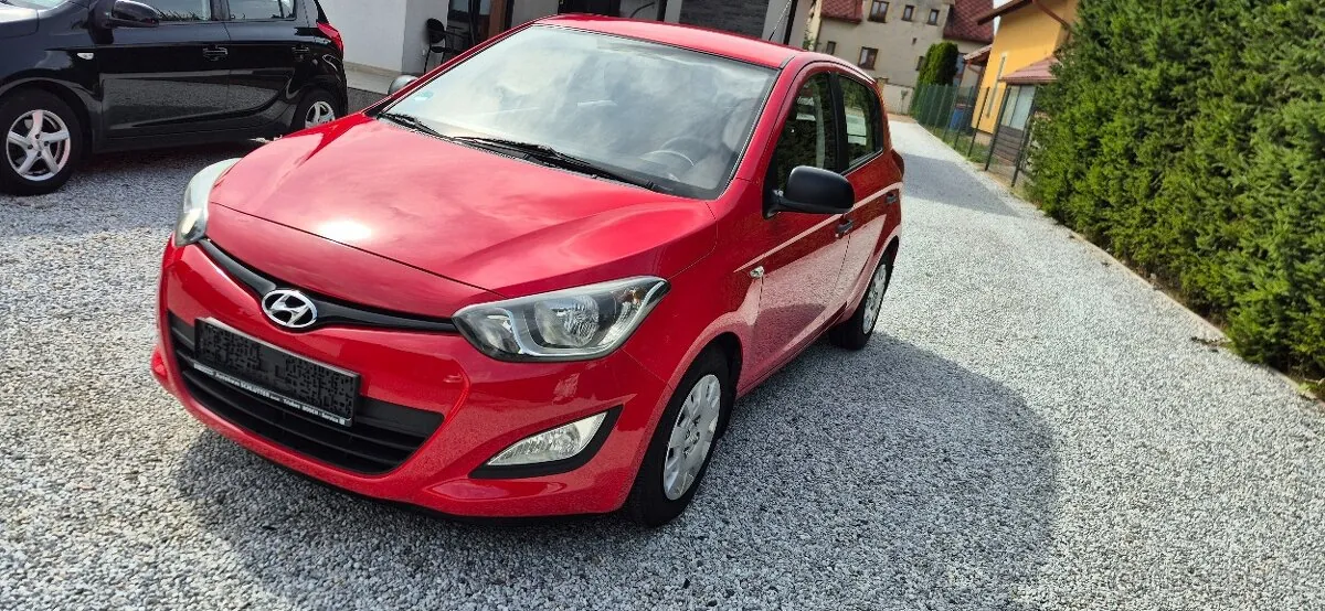 Hyundai I20 2013 photo 2