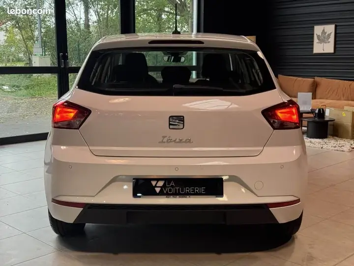 Seat Ibiza 2022 photo 4