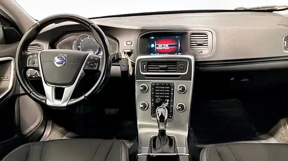 Volvo V60 2017 photo 4