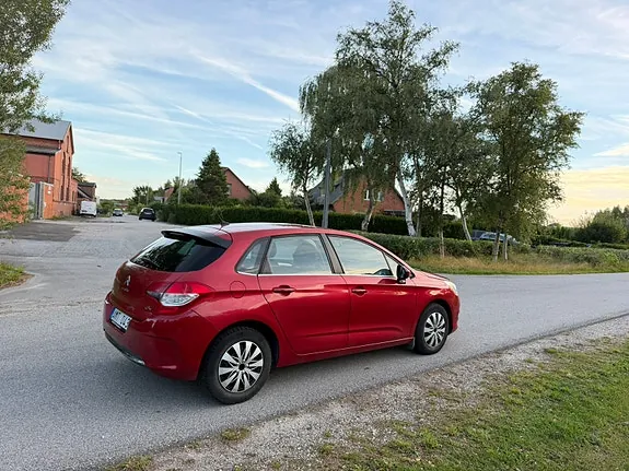 Citroen C4 2014 photo 3