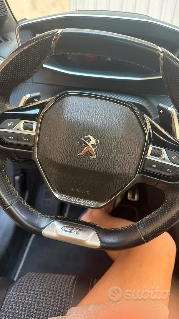 Peugeot 208 2019 photo 4
