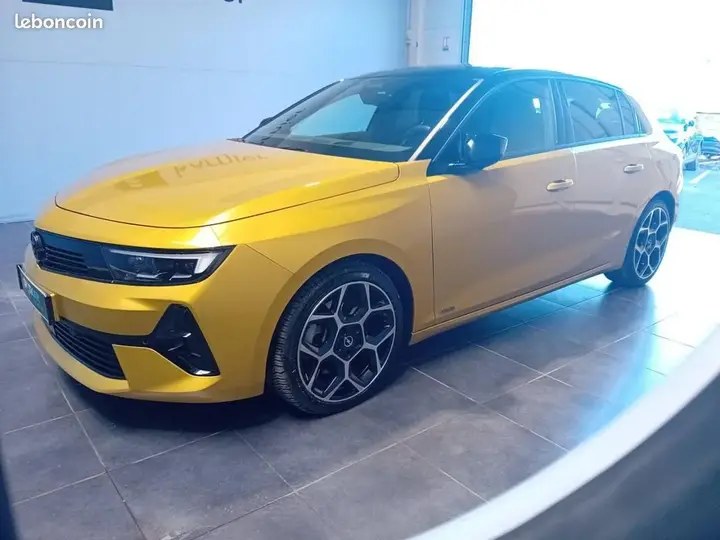 Opel Astra 2023 photo 3