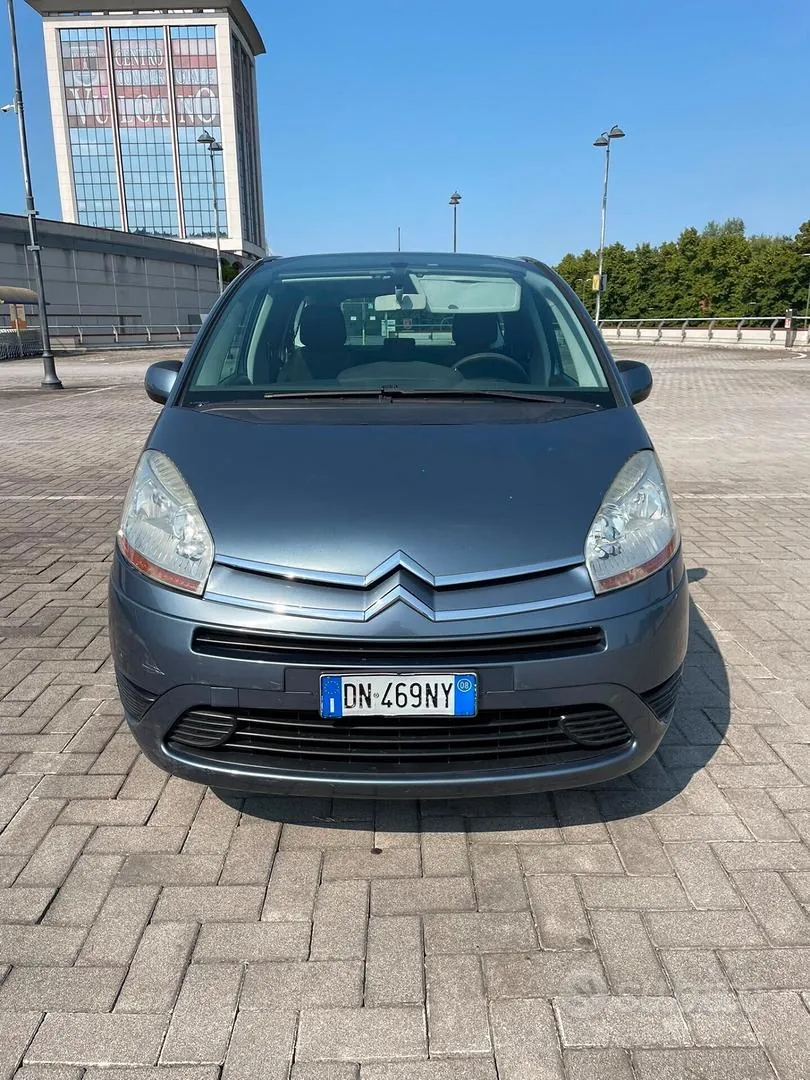 Citroen C4 Grand Picasso 2008 photo 2
