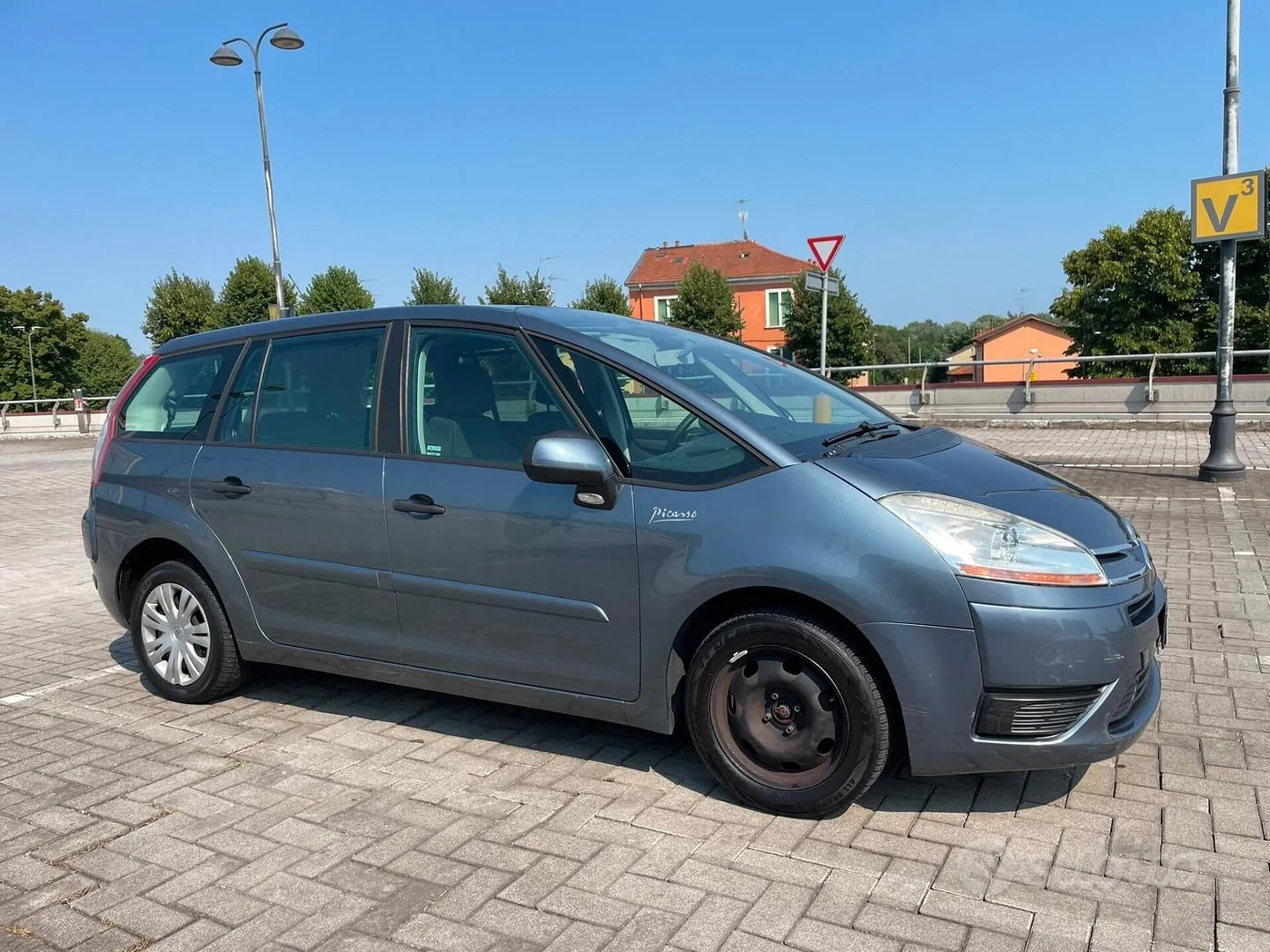 Citroen C4 Grand Picasso 2008 photo 3