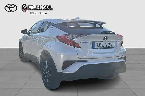 Toyota C-Hr 2017 photo 3