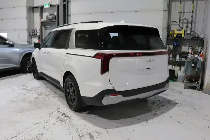 Kia Carnival 2025 photo 2