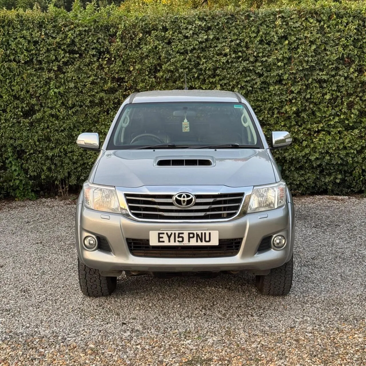 Toyota Hilux 2015 photo 2