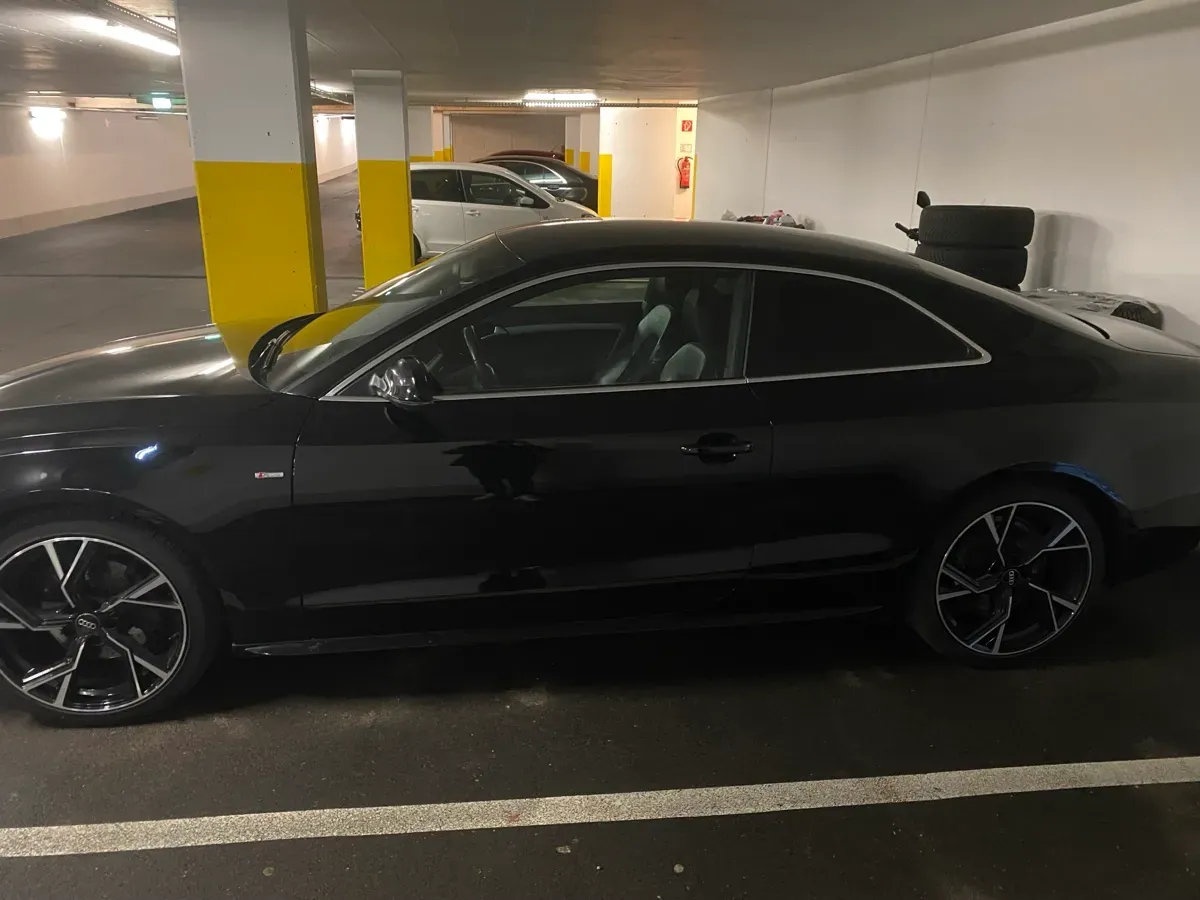 Audi A5 2011 photo 3