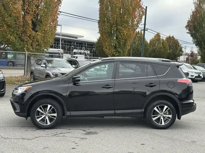 Toyota Rav4 2018 photo 4