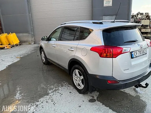 Toyota Rav4 2013 photo 2
