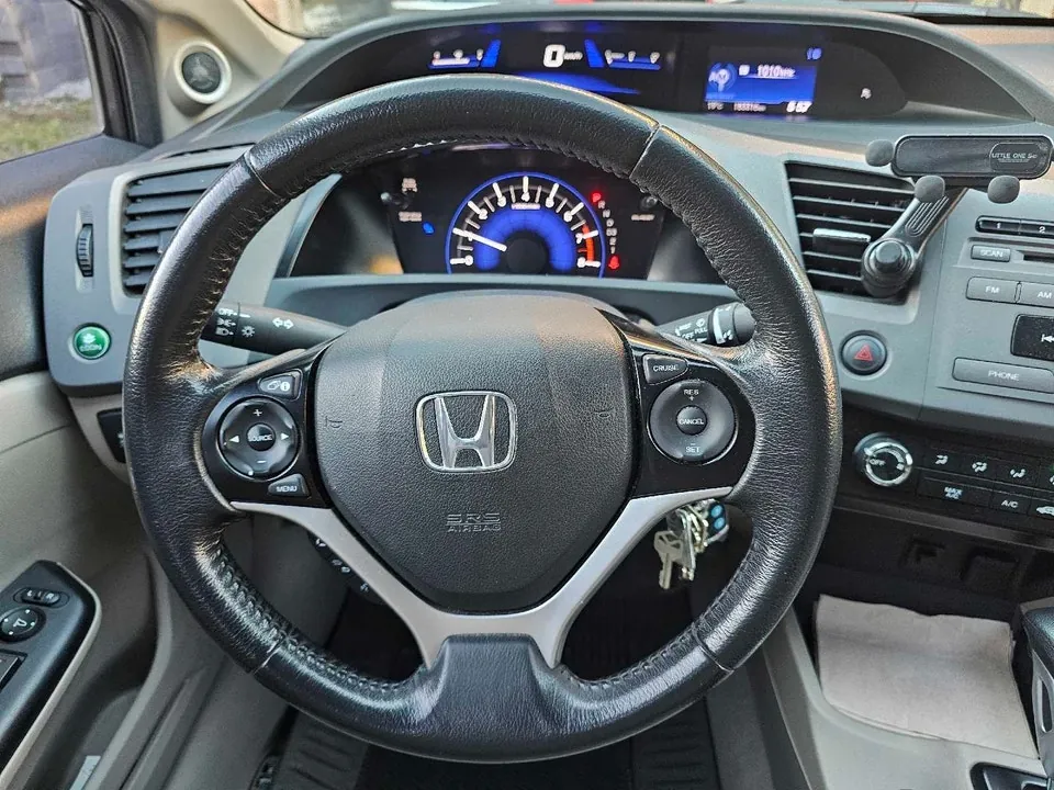 Honda Civic 2012 photo 2