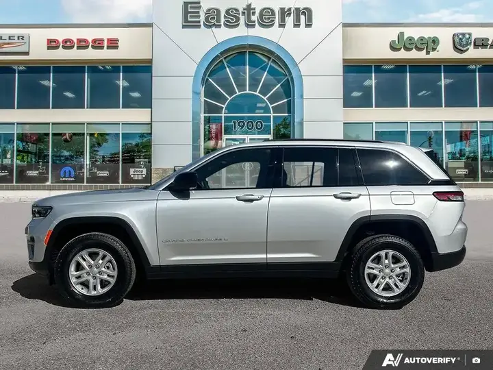 Jeep Grand Cherokee 2025 photo 2