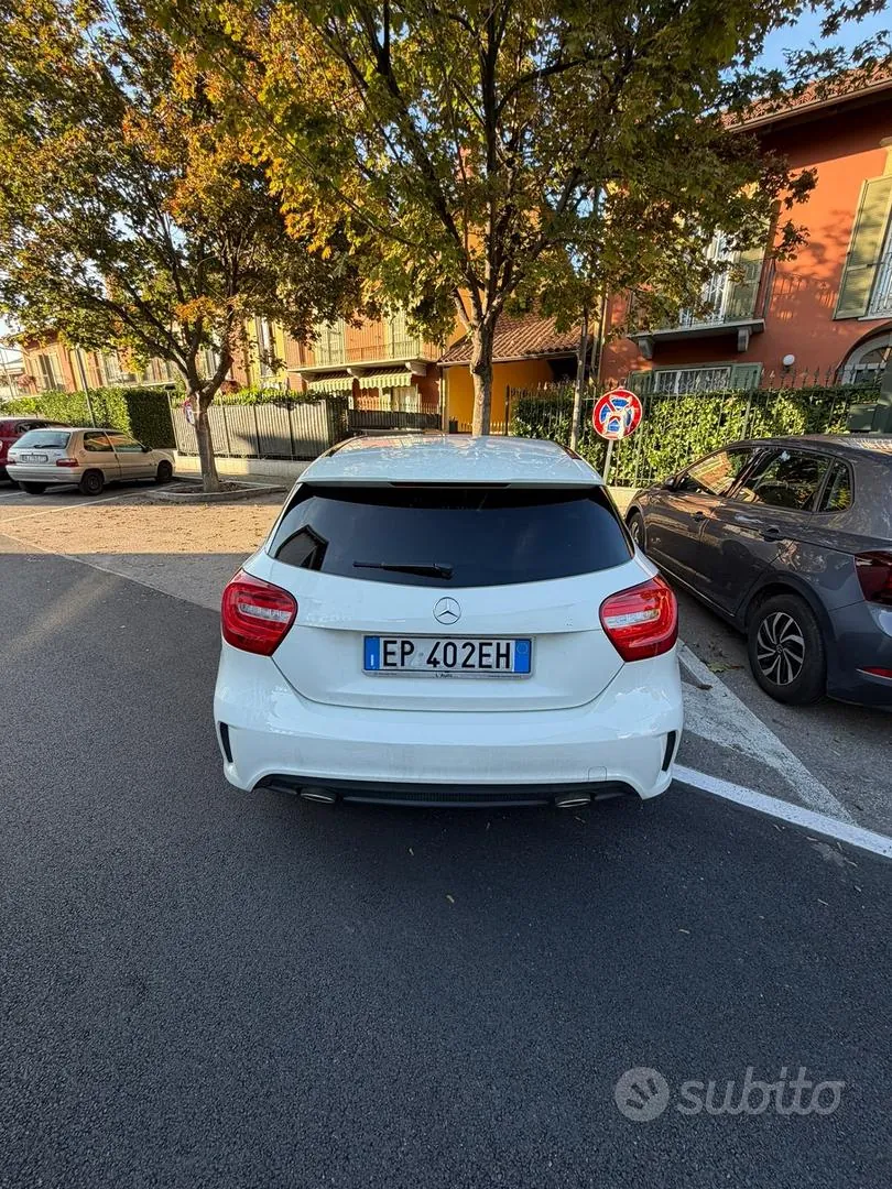 Mercedes-Benz A-Class 2015 photo 3