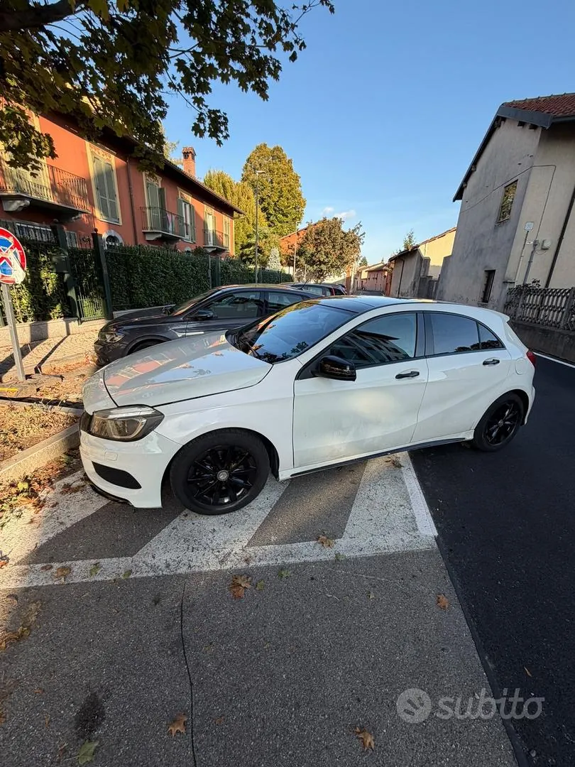 Mercedes-Benz A-Class 2015 photo 4