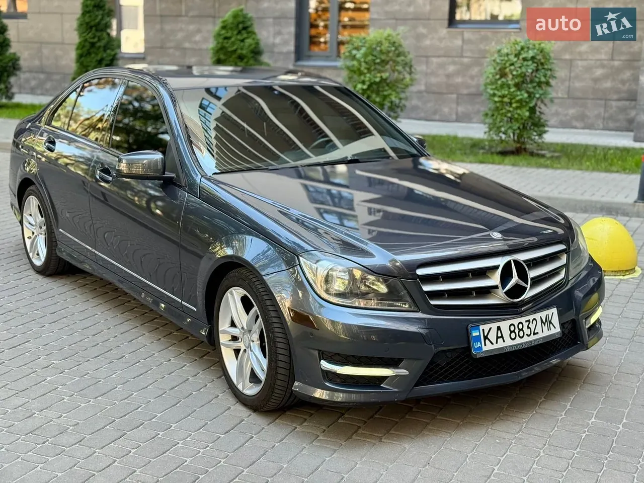 Mercedes-Benz C-Class 2013 photo 2