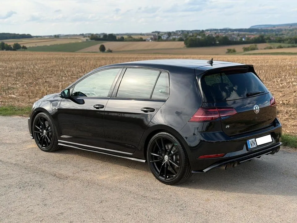 Volkswagen Golf 7 R