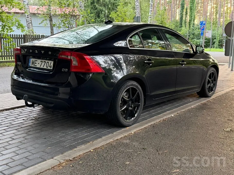 Volvo S60 2011 photo 3