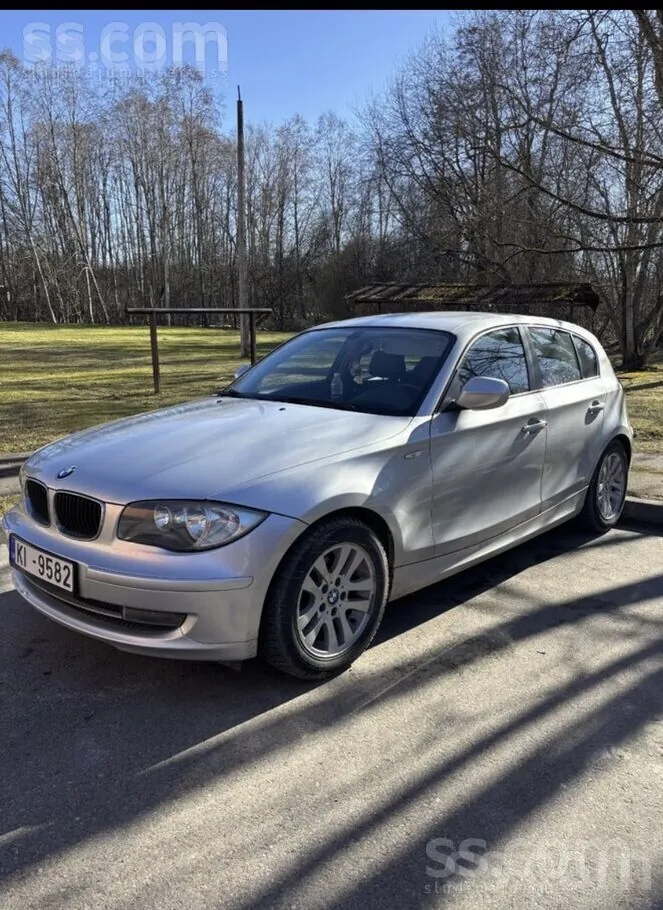 BMW 1 Series 2010 photo 3