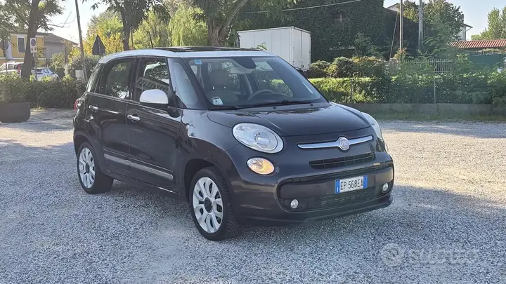 Fiat 500L 2012 photo 2