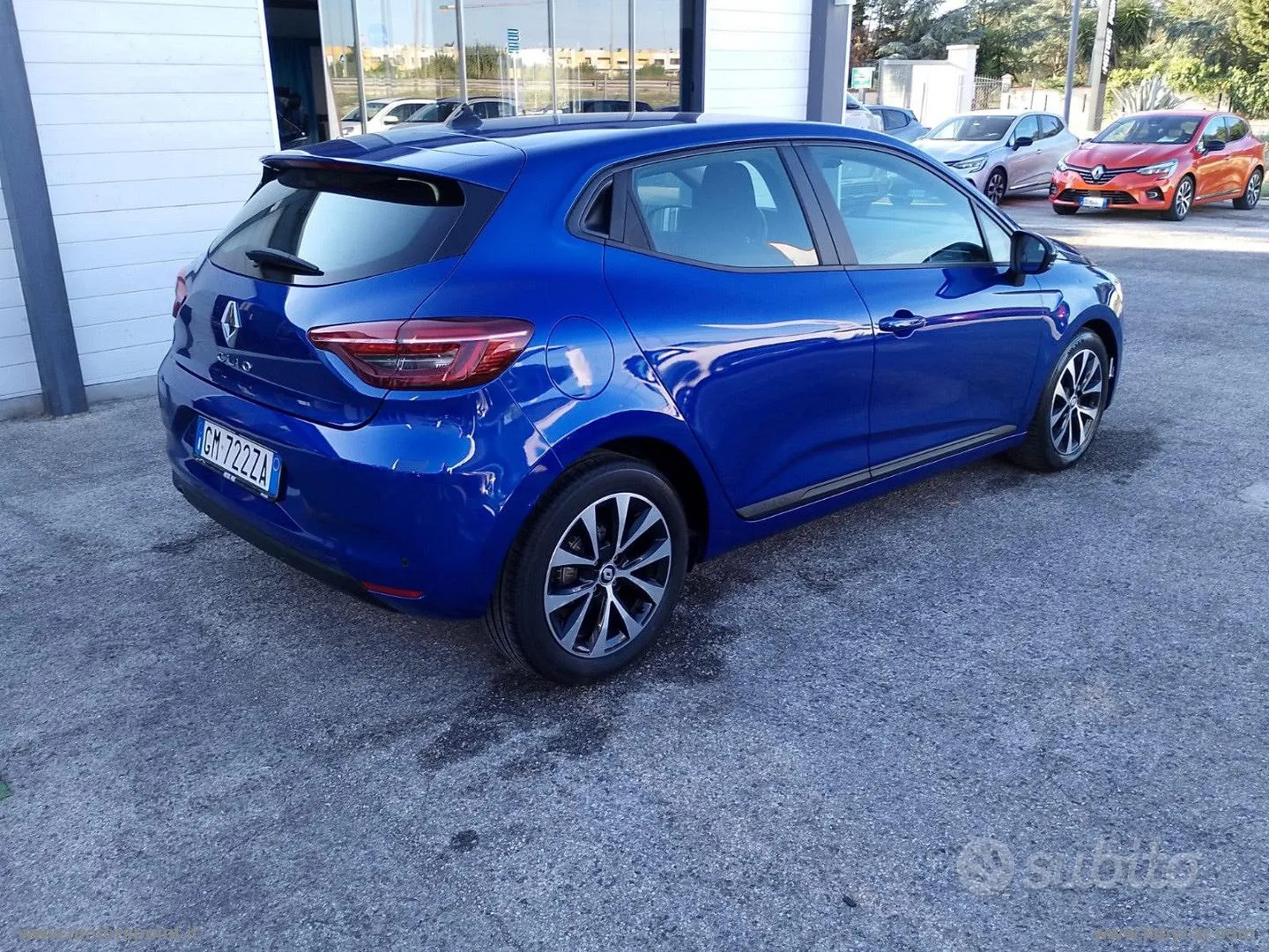 Renault Clio 2023 photo 2