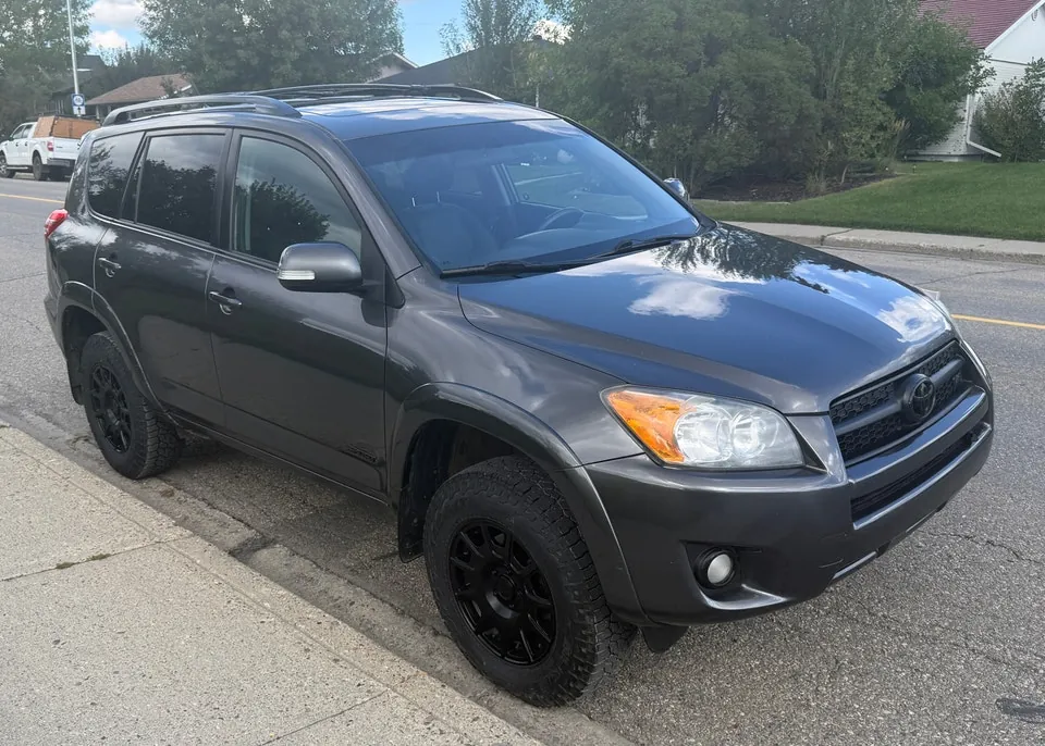 Toyota Rav4 2010 photo 4