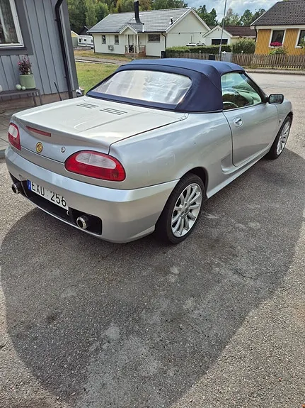 MG Tf 2003 photo 3