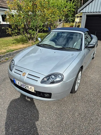 MG Tf 2003 photo 2