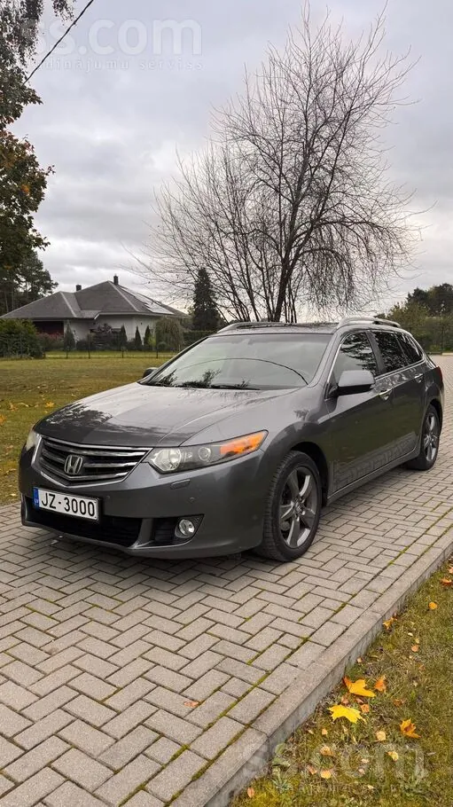 Honda Accord 2010 photo 2