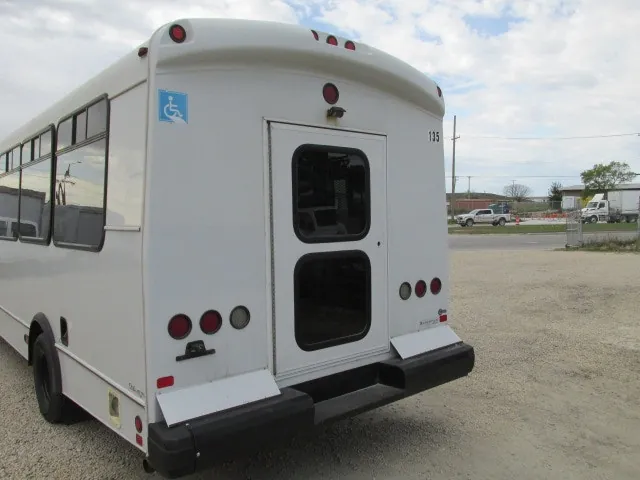 Ford E-Series 2019 photo 4