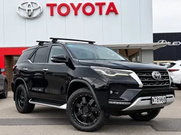 Toyota Fortuner 2021 photo 2