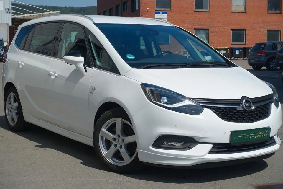 Opel Zafira Tourer