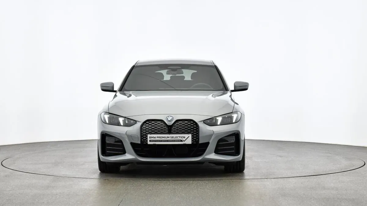BMW I4 2025 photo 2