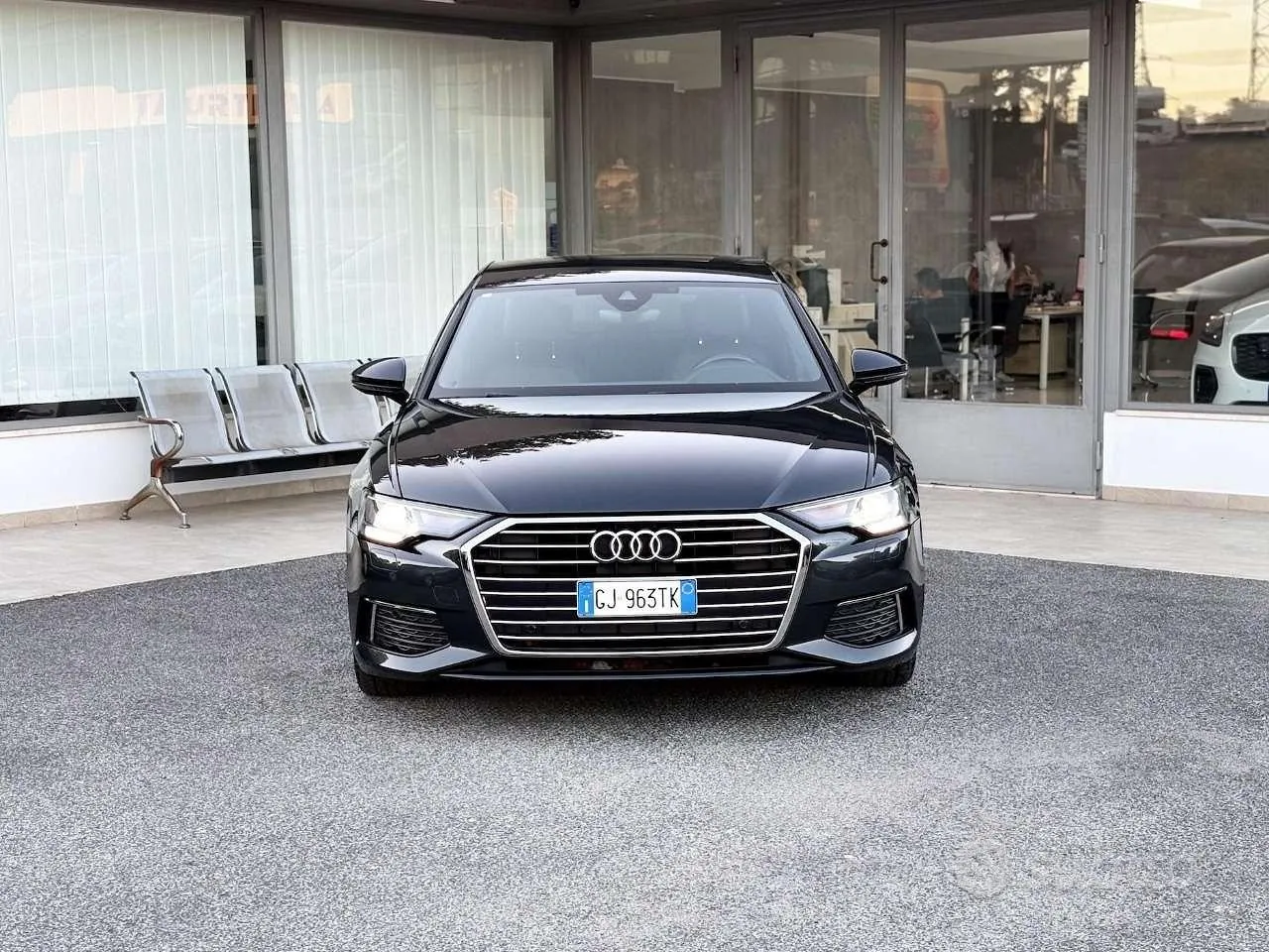 Audi A6 2023 photo 2