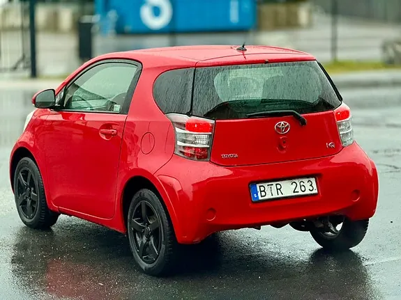 Toyota Iq 2011 photo 4
