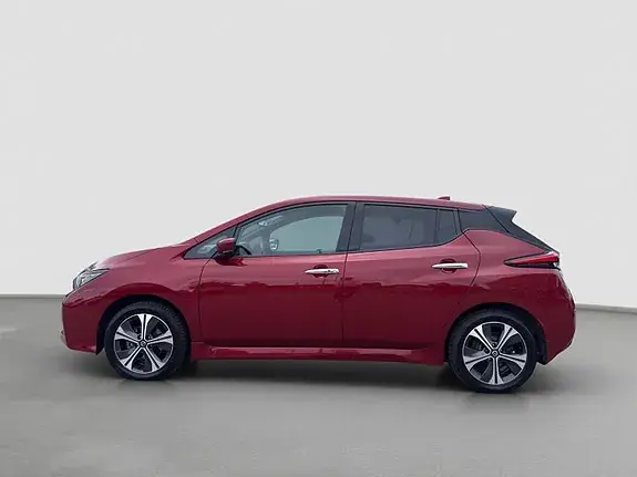 Nissan Leaf 2021 photo 2