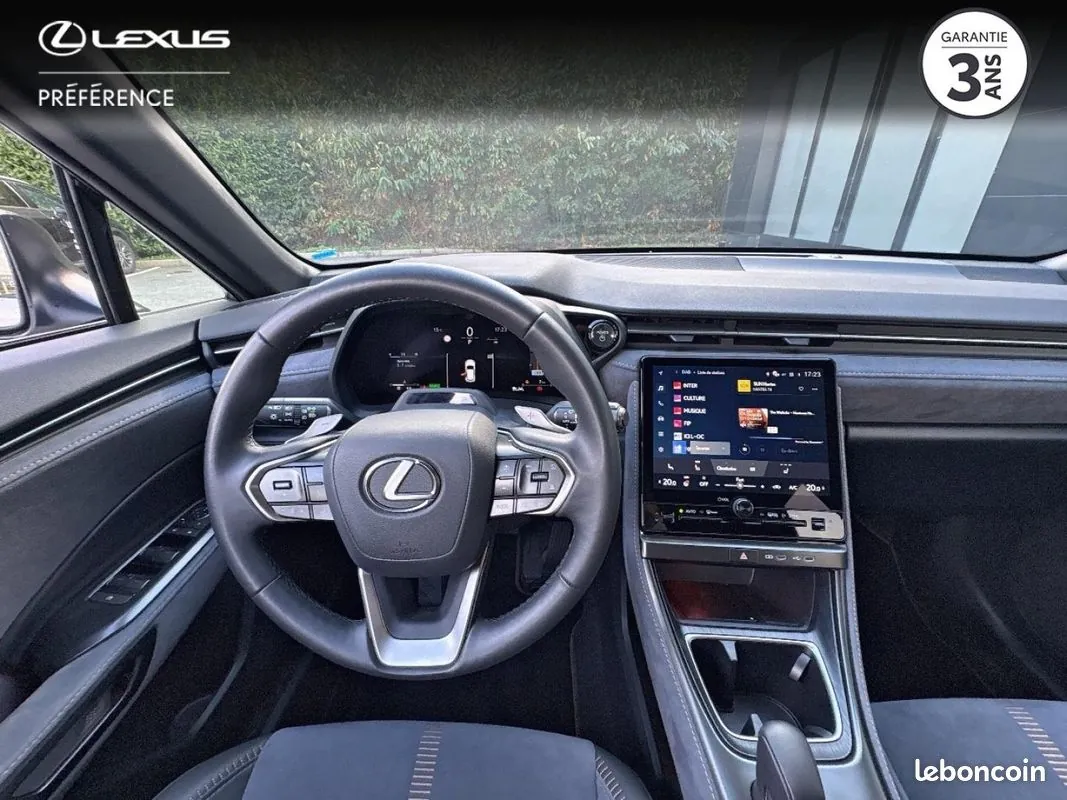 Lexus Lbx 2025 photo 3
