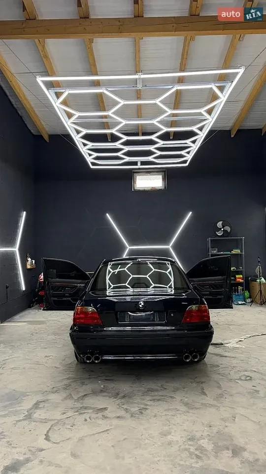 BMW 7 Series 2000 photo 3