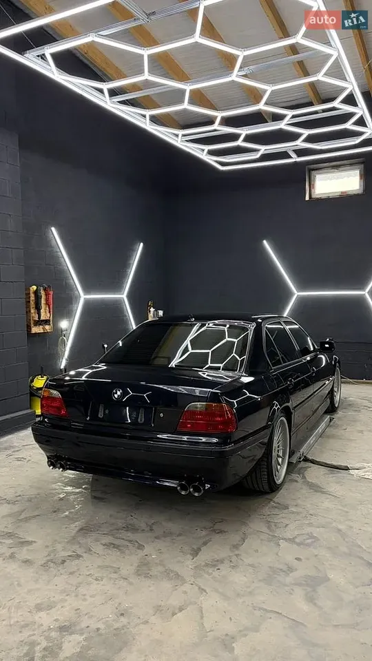 BMW 7 Series 2000 photo 5