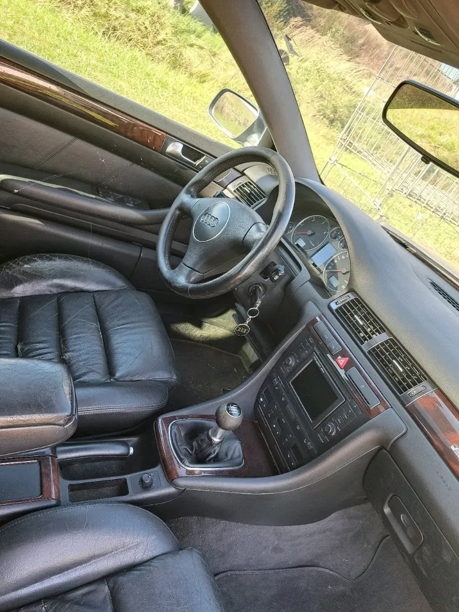 Audi A6 2002 photo 3