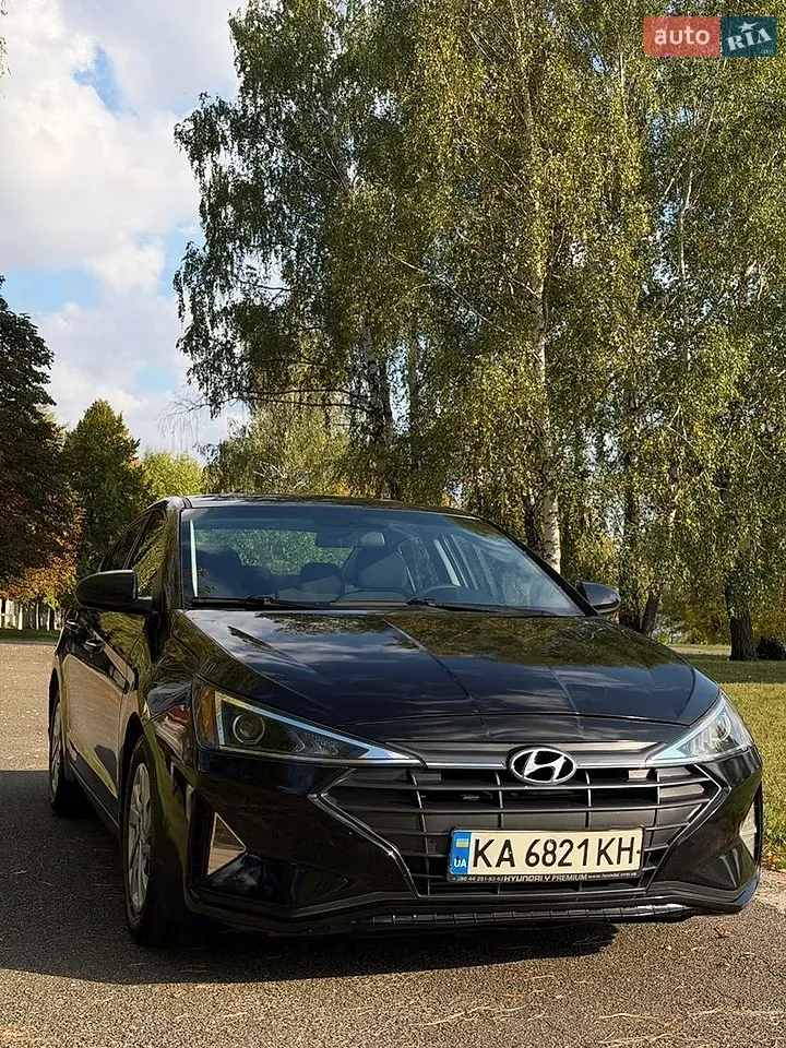 Hyundai Elantra