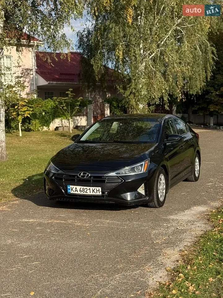 Hyundai Elantra 2019 photo 2