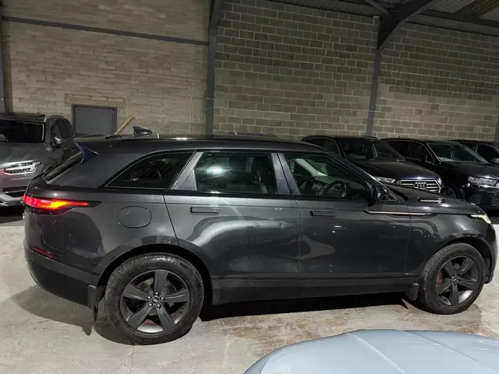 Land Rover Range Rover Velar 2018 photo 2
