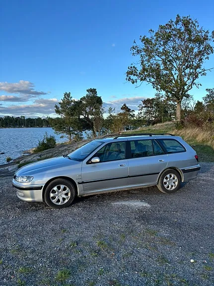 Peugeot 406 2003 photo 2