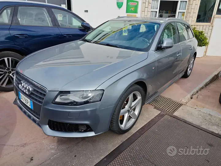 Audi A4 2009 photo 2